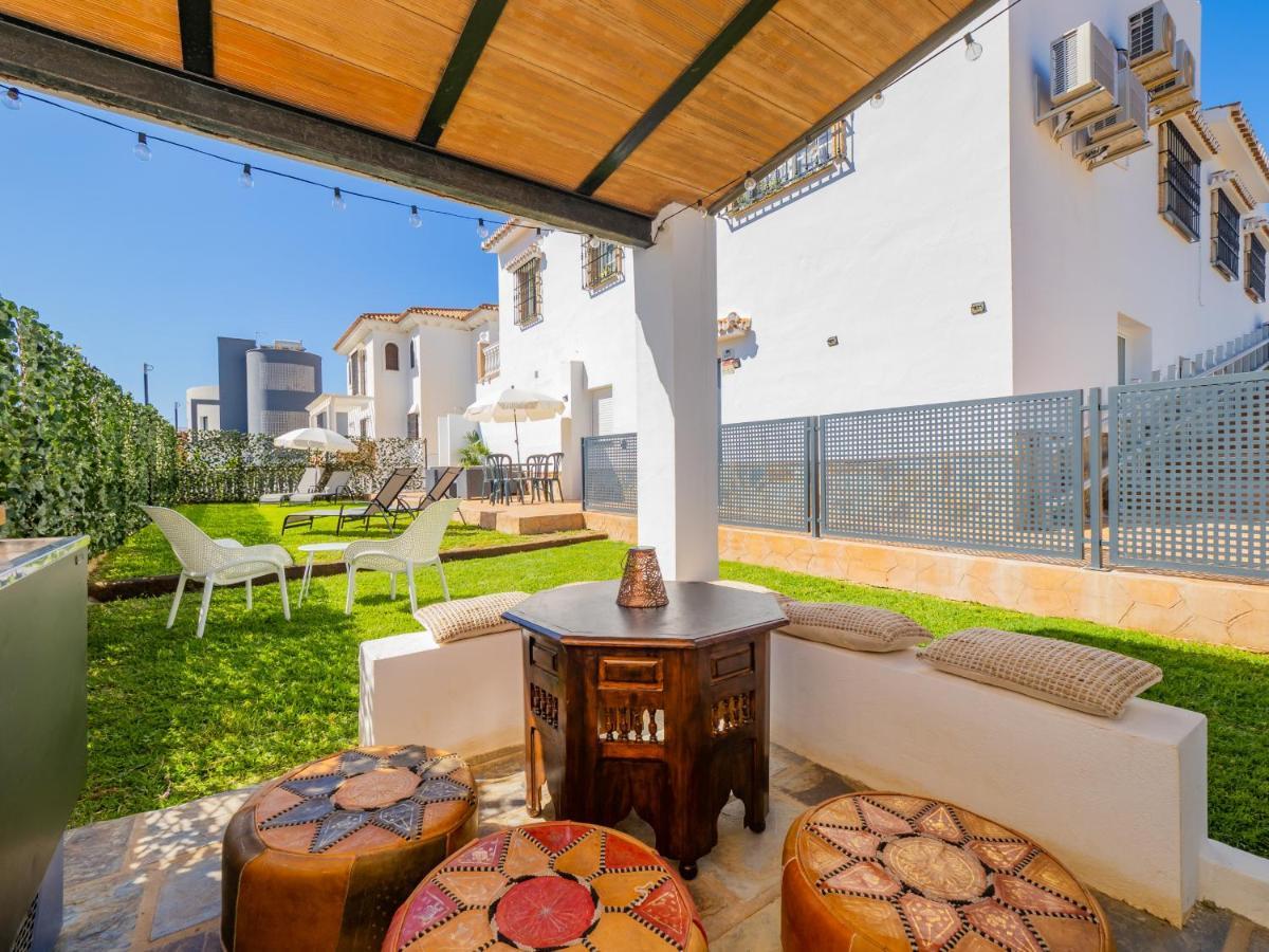 Cubo'S Hostal William'S Sunny 5 With Breakfast Торре-де-Бенаґальбон Екстер'єр фото