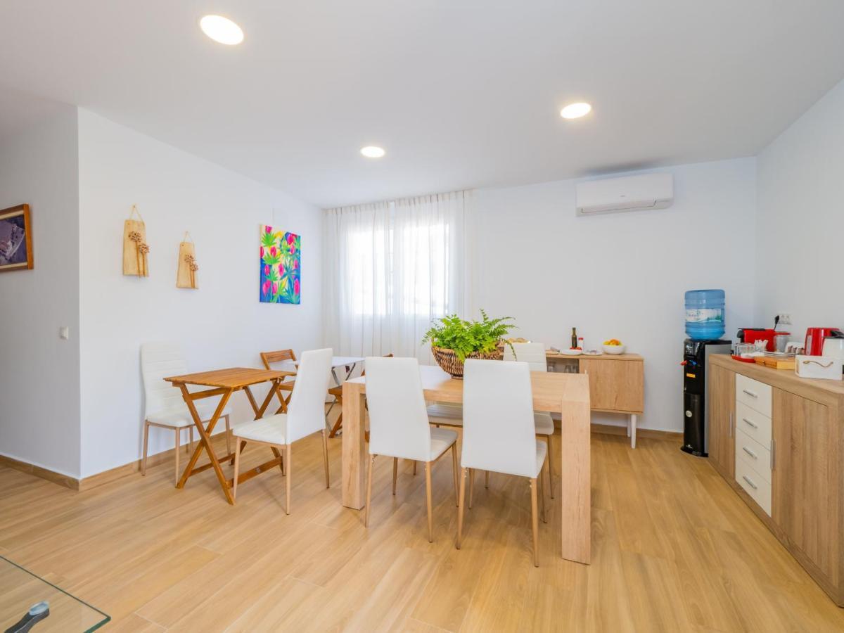 Cubo'S Hostal William'S Sunny 5 With Breakfast Торре-де-Бенаґальбон Екстер'єр фото